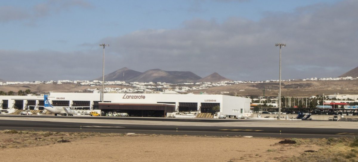 Public Car Park Flughafen Lanzarote goautos.fr